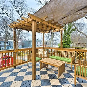  Apartment Chic With Private Deck And Patio! United States