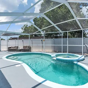  Holiday home Stunning Modern In With Pool - Just 5 Minutes From Airport! United States