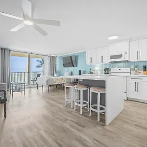  Holiday home Beautiful Beachfront United States