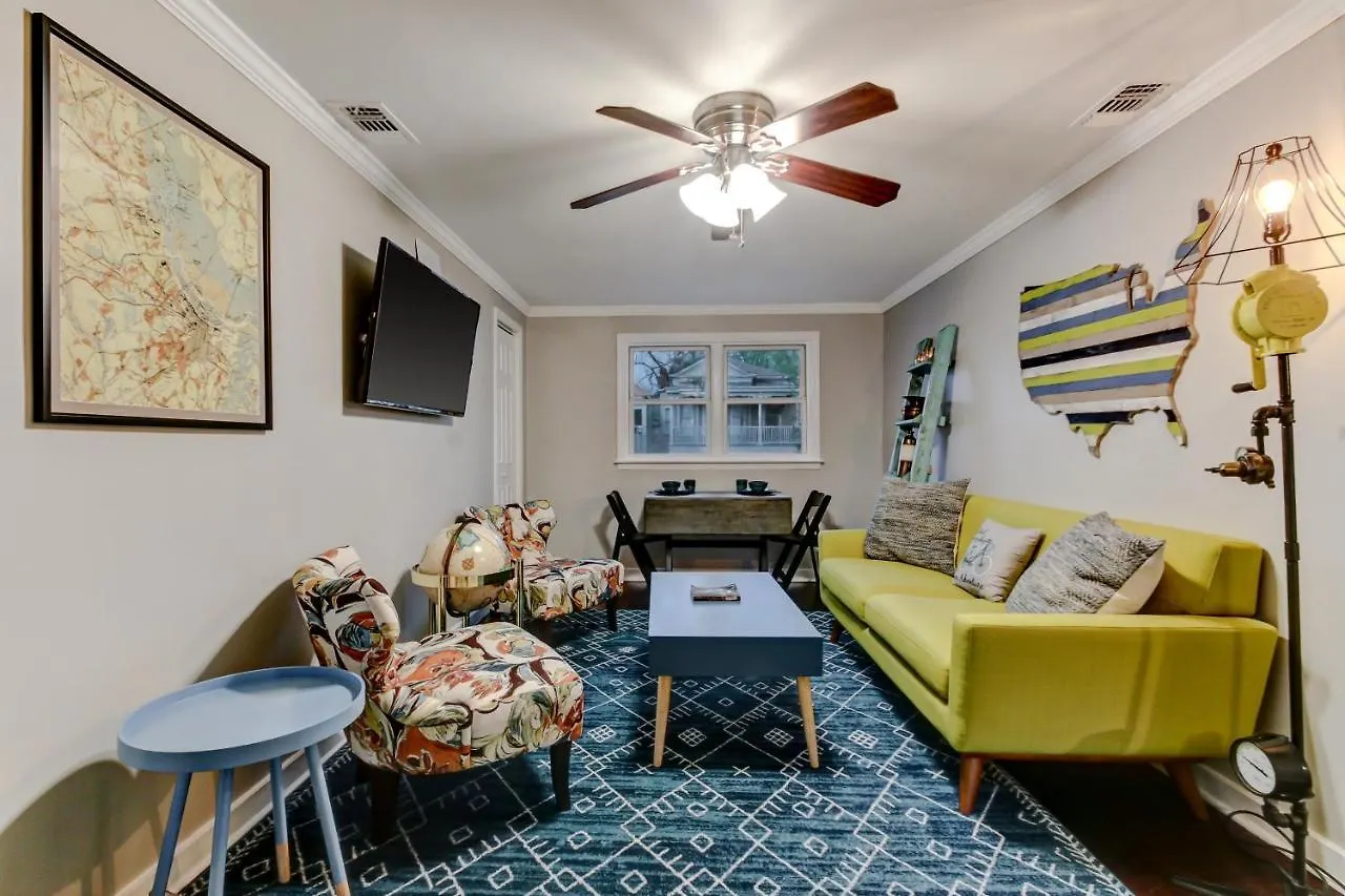 Διαμέρισμα Vibrant, Colorful Condo Building With Backyard Firepit And Games Σαβάνα